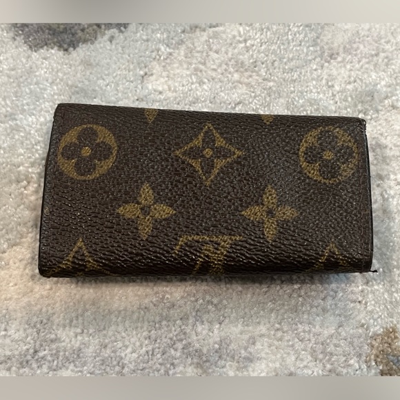 Authentic LOUIS VUITTON Key holder in Monogram - Picture 3 of 10